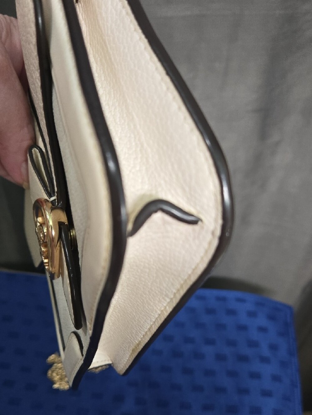 Coach Gorgie Cream Leather Crossbody with Gold Chain & Horsebit Accent - Picture 5 of 15